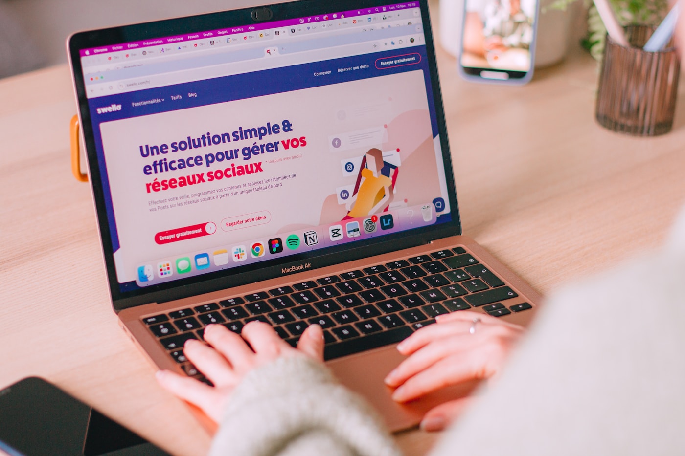 Photo editoriale: Courses saines: une liste simple pour éviter les achats automatiques